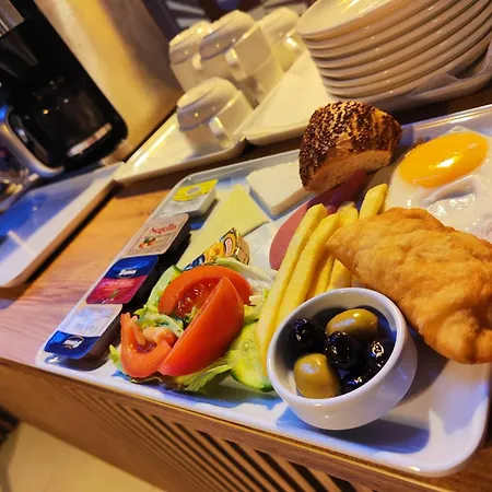 فندق Petra Tuzla 4*