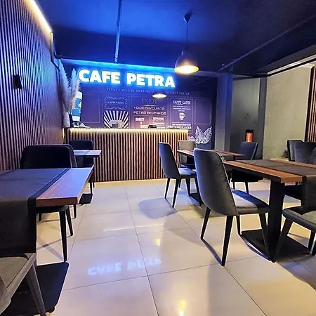 Petra Tuzla דירה